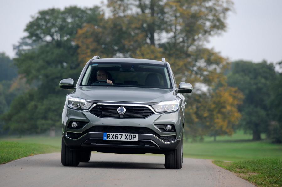  SsangYong Rexton ELX 2017 года  (UK) (фото 16 из 31)